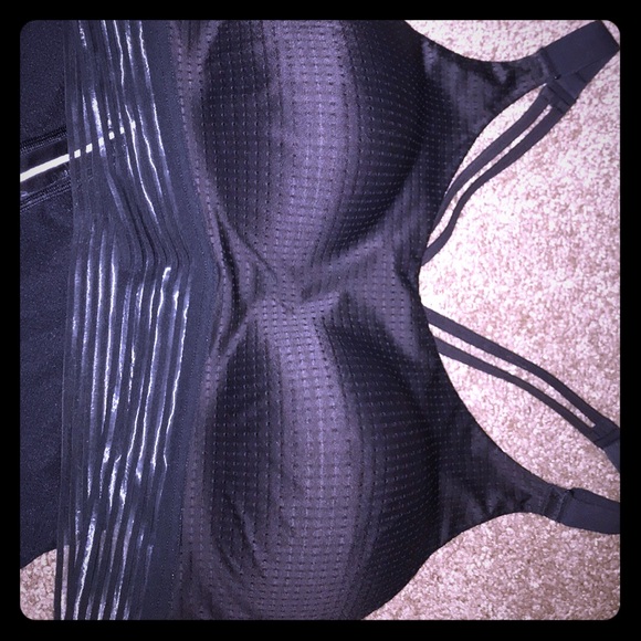 Victoria’s Secret Sport Outfit - Picture 1 of 4